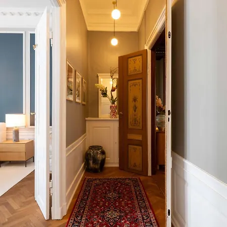 Lejlighed Royal And Luxurious Manor *