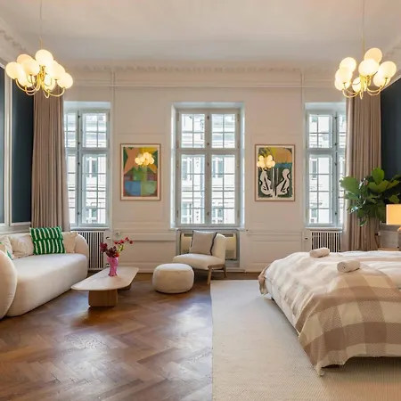 Lejlighed Royal And Luxurious Manor *