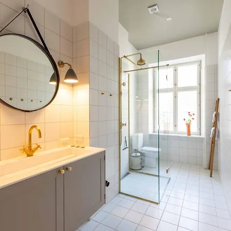 Royal And Luxurious Manor