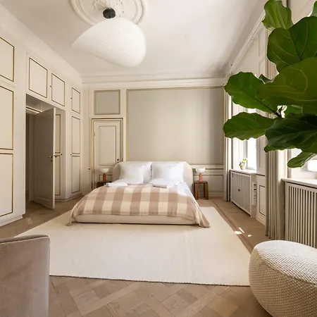 Royal And Luxurious Manor شقة *