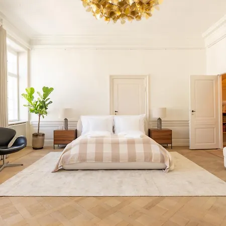 Royal And Luxurious Manor شقة *