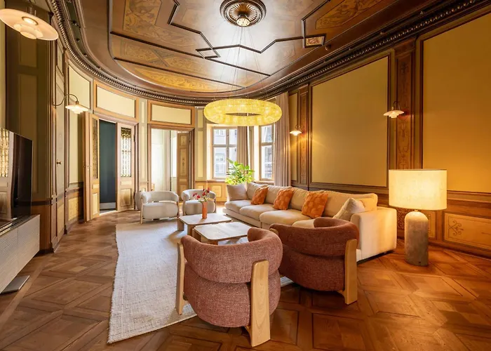 Royal And Luxurious Manor Copenhagen