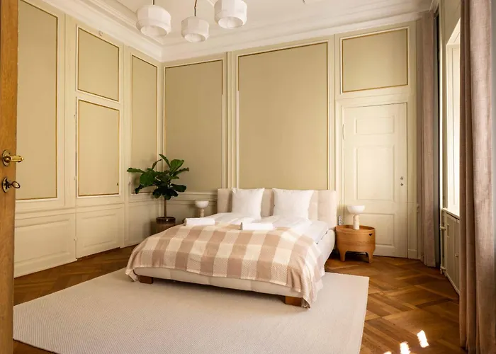 Royal And Luxurious Manor Apartment Copenhagen