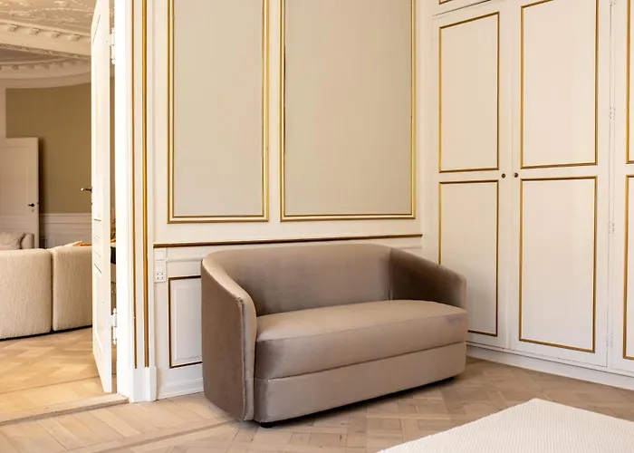 Royal And Luxurious Manor Copenhagen