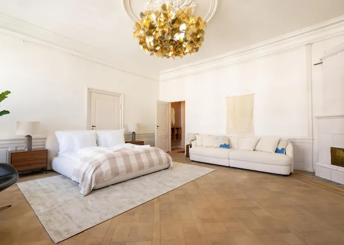 Royal And Luxurious Manor Copenhagen