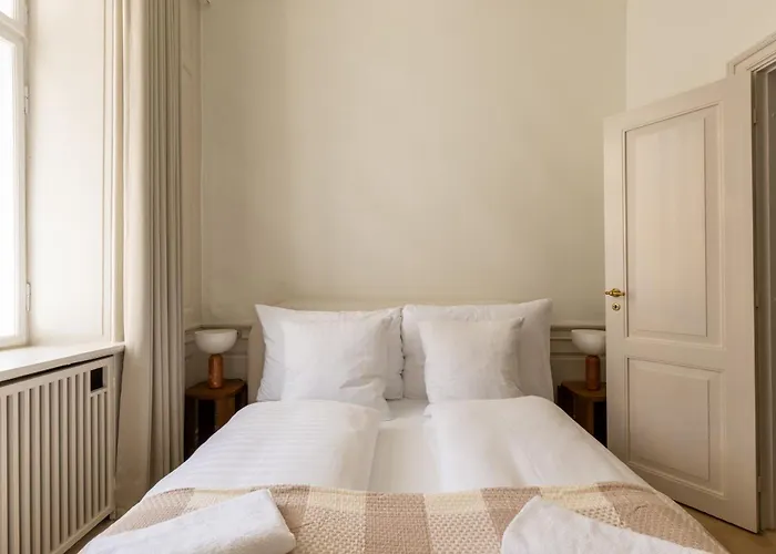 Royal And Luxurious Manor Apartamento