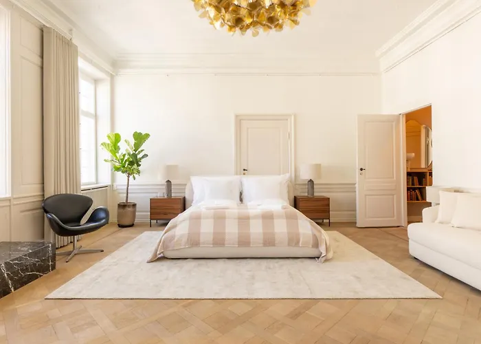 Royal And Luxurious Manor Apartamento *