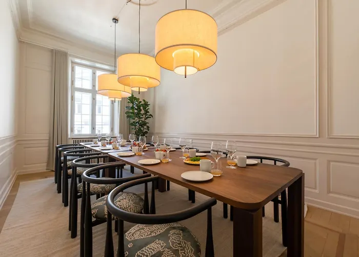 Royal And Luxurious Manor *