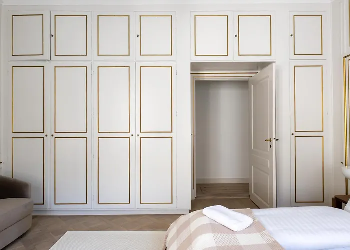 Apartment Royal And Luxurious Manor