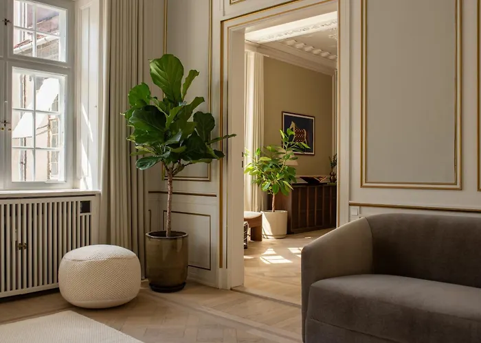 Royal And Luxurious Manor Copenhagen