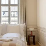 Апартаменты Royal And Luxurious Manor *