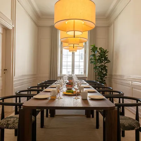 Royal And Luxurious Manor *