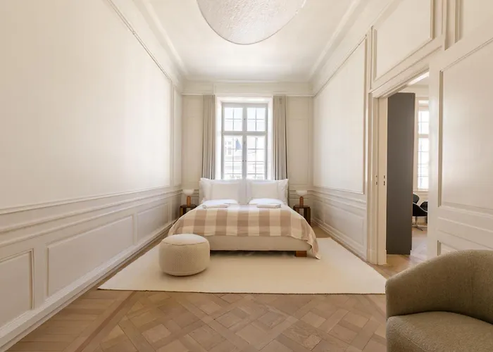 アパート Royal And Luxurious Manor *